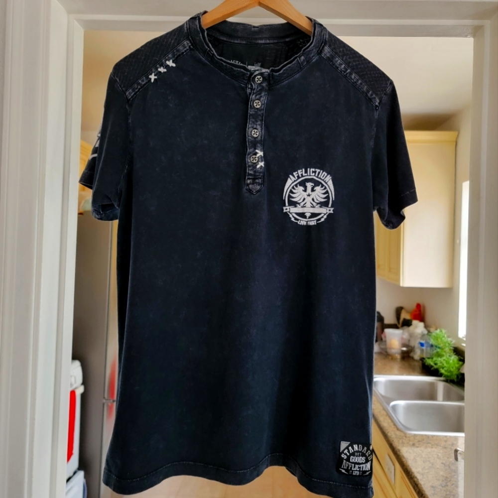 Affliction Men's Charcoal t shirt